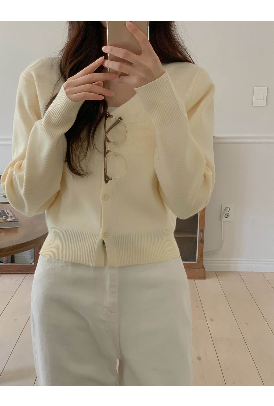 MADE 네오 브이넥 슬릿 가디건(데일리룩) 상세 이미지 54